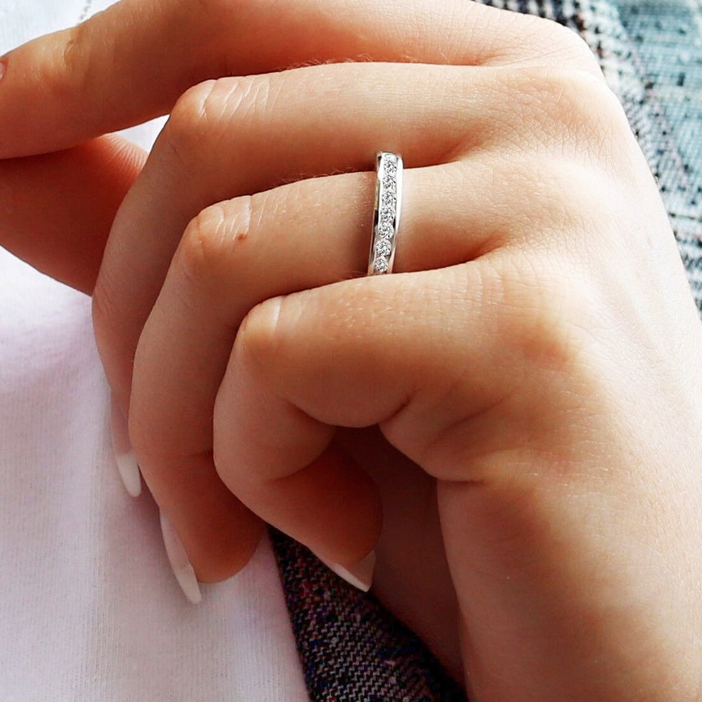 925 Sterling Silver Simulated Diamond Set Half Eternity Band Ring size J-U