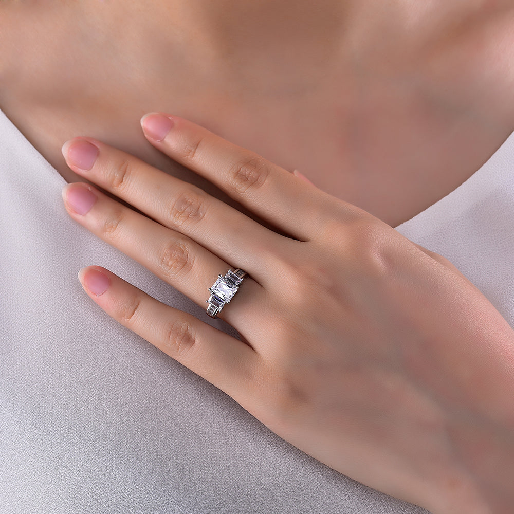 Sterling Silver 2.00ct Simulated Diamond Trilogy Engagement Ring size K to S